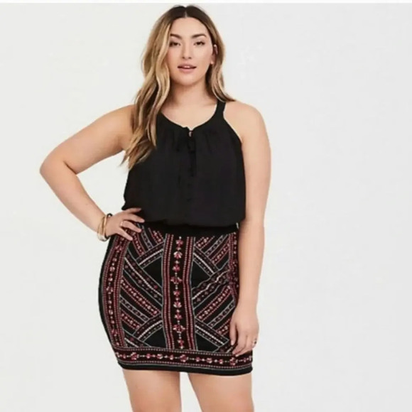 Torrid Black Embroidered Ponte Mini Pencil Skirt - Picture 1 of 7